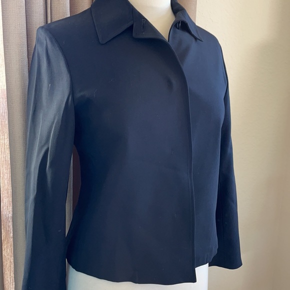 Navy Blue Tahari Suit - Picture 2 of 6